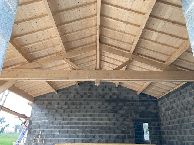 Réalisation de charpente par Dtoits86, entreprise de couverture à Poitiers